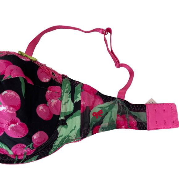 Victoria Secret Bra 34D Pink Cherry Print Black Underwire Vintage 2003 Y2K Tags - Picture 8 of 12
